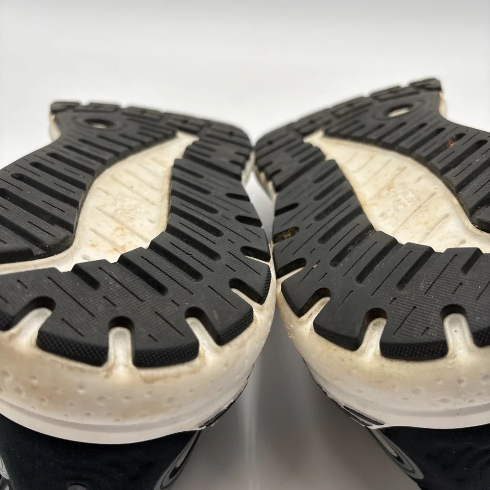 Brooks Ariel‎ GTS 23 Women's Size 12 2E (Extra Wide) Black Comfort Running Shoes